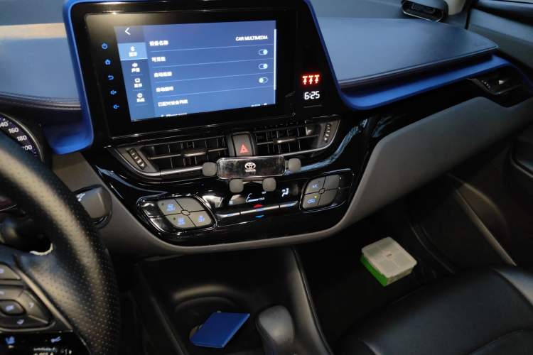 Used Toyota C-HR 2021 2.0L Comfort Edition Audio And AC Panel