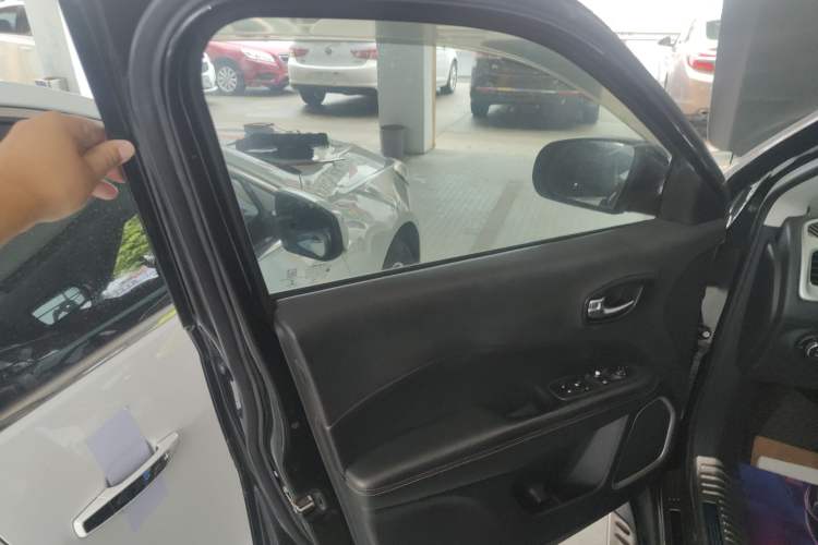 Used Jeep Compass 2017 200T Automatic Family Edition