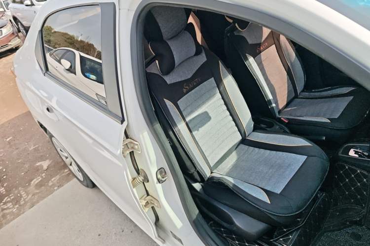 Used Citroen Elysee 2016 1.6L Automatic Fashion Model