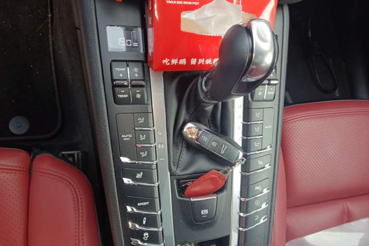 Used Porsche Macan 2020 Macan 2.0T