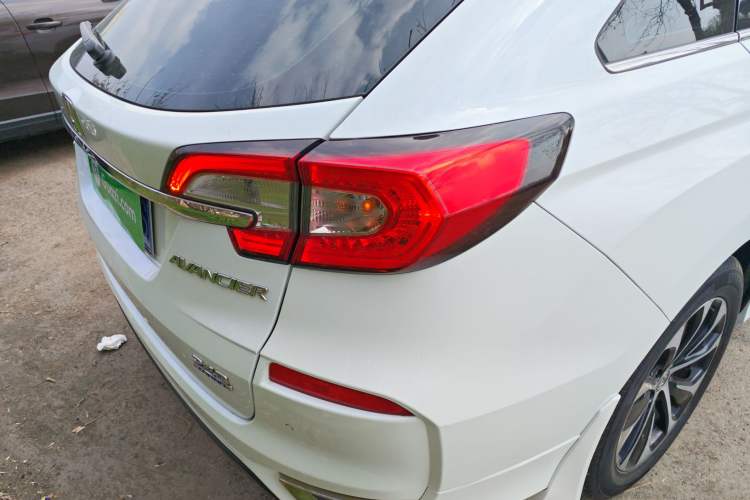 Used Honda Avancier 2017 240TURBO Two-Wheel Drive Luxury Edition
