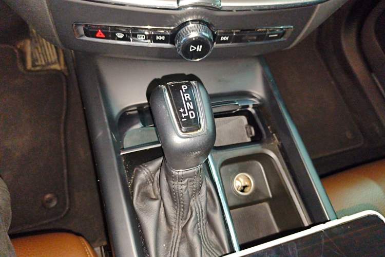 Used Volvo XC60 2020 T5 4x4 Zhiyi Luxury Edition