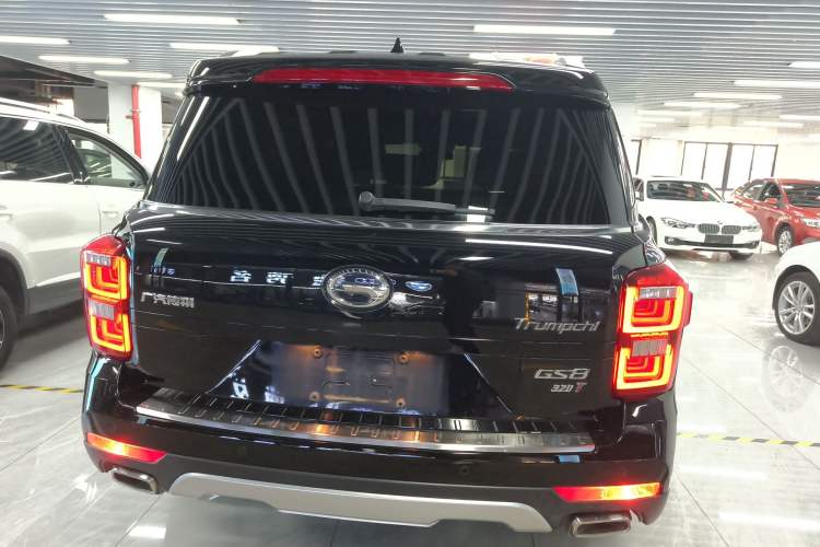 Used GAC Trumpchi GS8 2017 320T Two-Wheel Drive Luxury Smart Connectivity Version (7 Seats)
