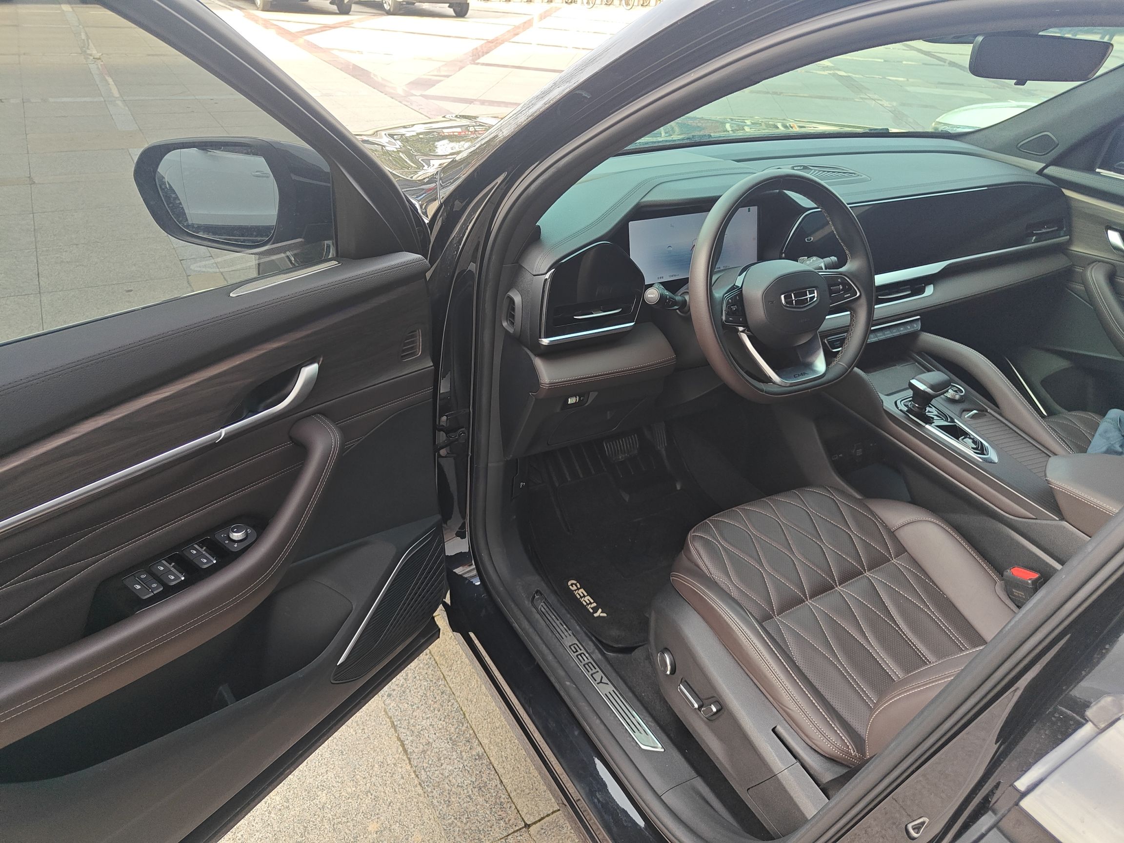 Geely Auto Monjaro L 2025 2.0TD Automatic Xingyun Version — снимка 18