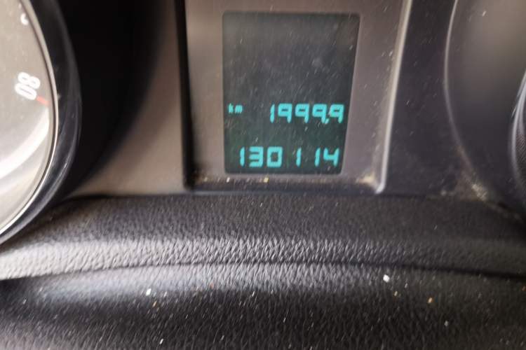 Used Buick Encore 2014 1.4T Manual Two-Wheel Drive Urban Advanced Model Odometer Close Up