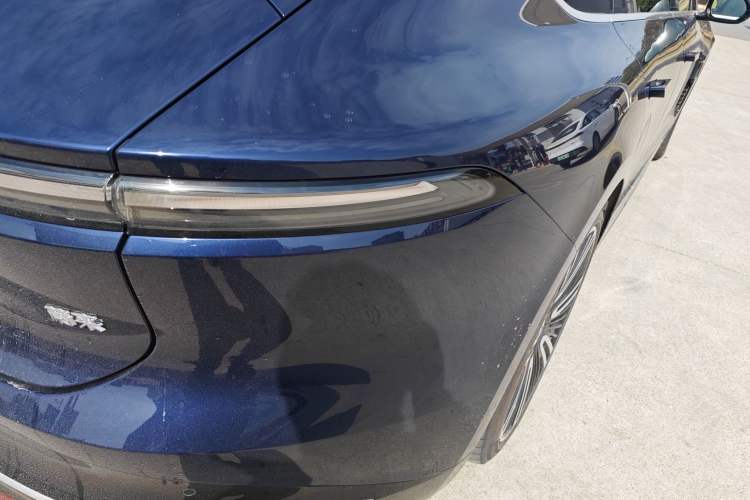 Used Nio ET9 2025 100kWh Signature Edition
