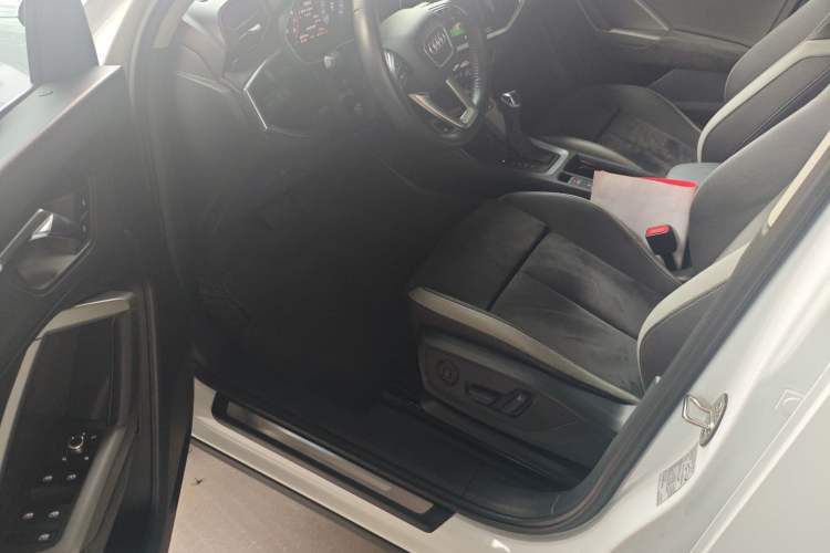 Used Audi Q3 2019 35 TFSI Advanced Dynamic Edition
