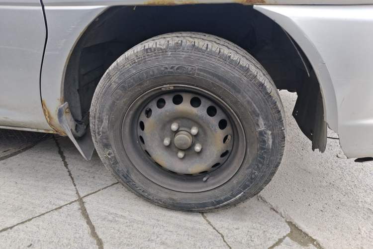 Used FORTHING Lingzhi 2014 V3 1.5L 7-Seater Comfort Model
