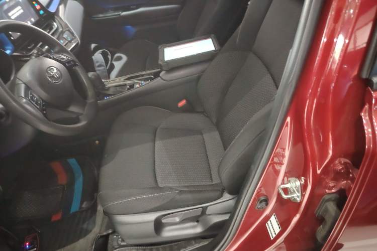 Used Toyota IZOA 2020 2.0L Enjoy Edition