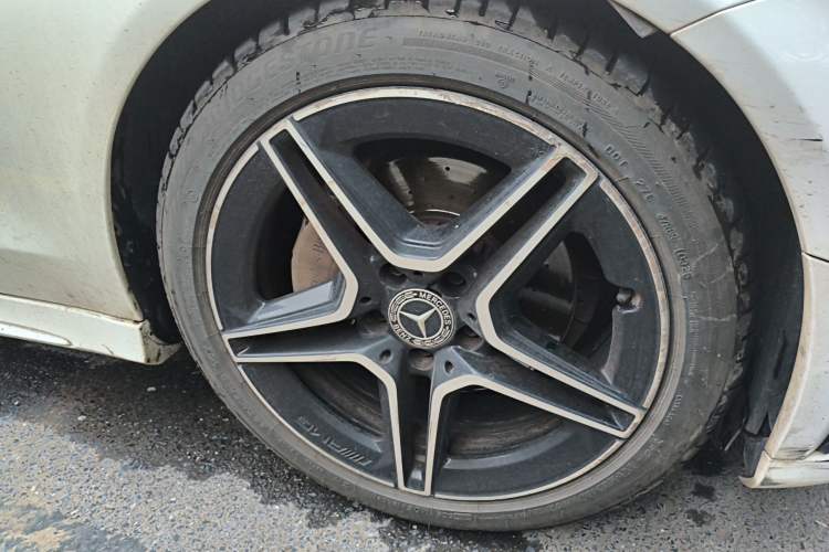 Used Mercedes-Benz C-Class 2021 C 260 Coupe Right Front Wheel Hub