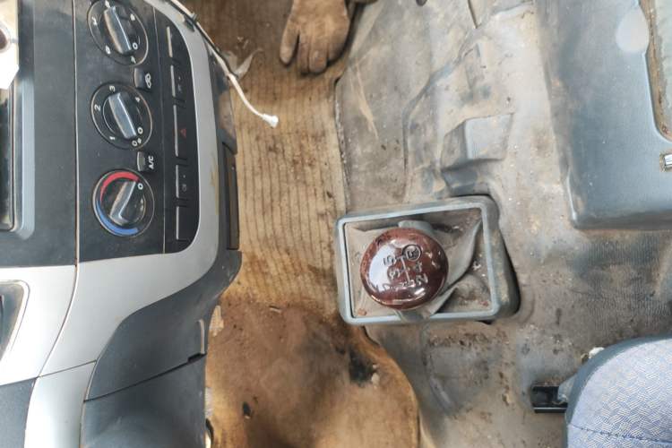 Used King Long Golden Way 2016 2.0L Value-Plus Edition 4G20