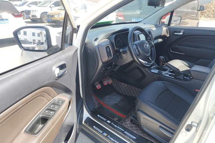 Used GAC Trumpchi GS3 2017 150N Manual Elite Edition Driver Seat