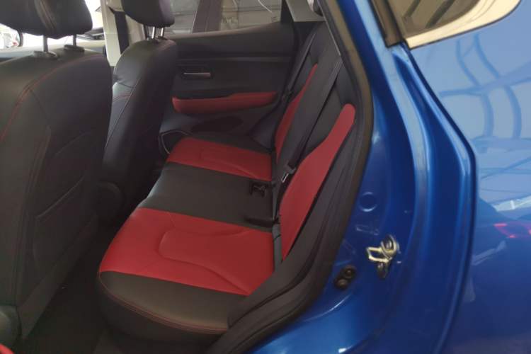 Used Haval H2s 2018 Blue Label 1.5T Dual-Clutch Fashion Edition