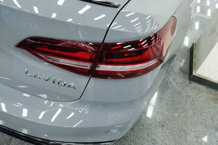 Used Volkswagen Lavida 2024 300TSI DSG Starry Sky Leading Edition Exterior 3