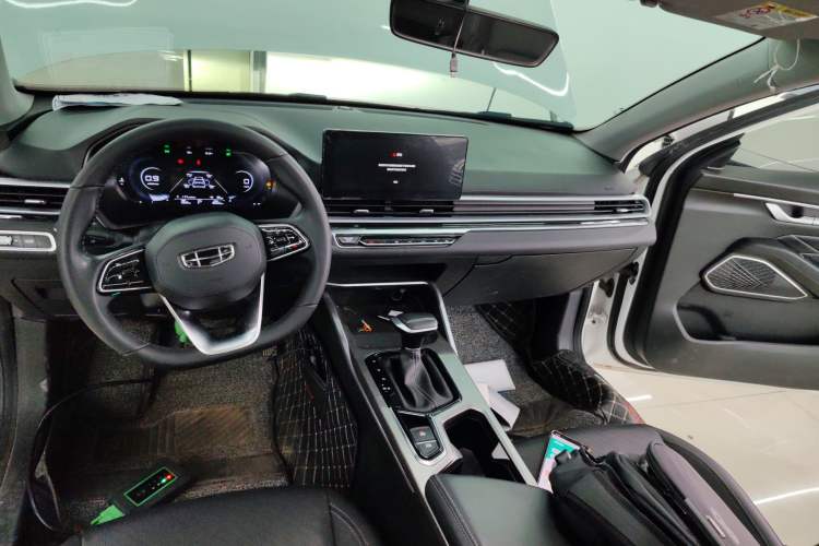 Used Geely Auto Emgrand 2022 4th Generation 1.5L CVT Luxury Model
