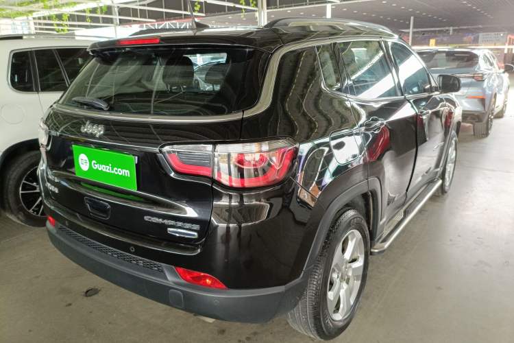 Used Jeep Compass 2017 200T Automatic Family Edition
