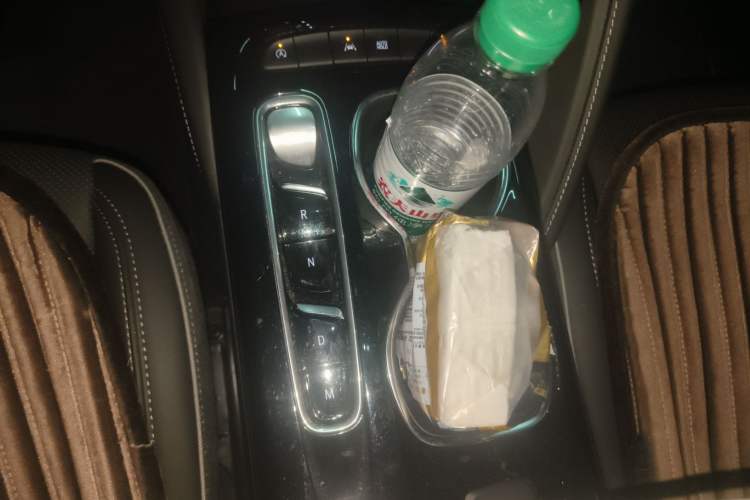 Used Buick Envision 2023 Encore S 552T Two-Wheel Drive Luxury Model
