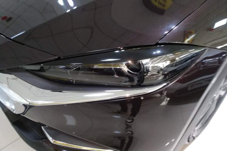 Used Mazda CX-4 2021 2.0L Automatic Two-Wheel Drive Blue Sky Dynamic Edition Left Front Headlight