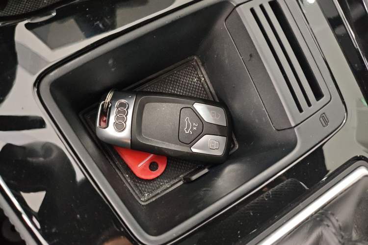 Used Audi A4L 2025 2 Million Units Enjoyment Version 40 TFSI Luxury Dynamic Edition B&O Starry Night Edition