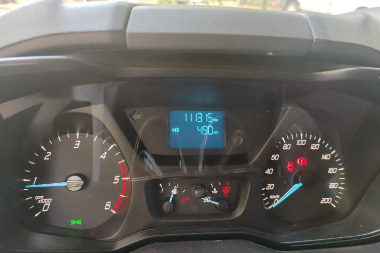 Used Ford Transit 2019 2.0T Diesel Multi-Purpose Commercial Vehicle Mid-Drive Mid-Roof 6-Seater China VI Standard