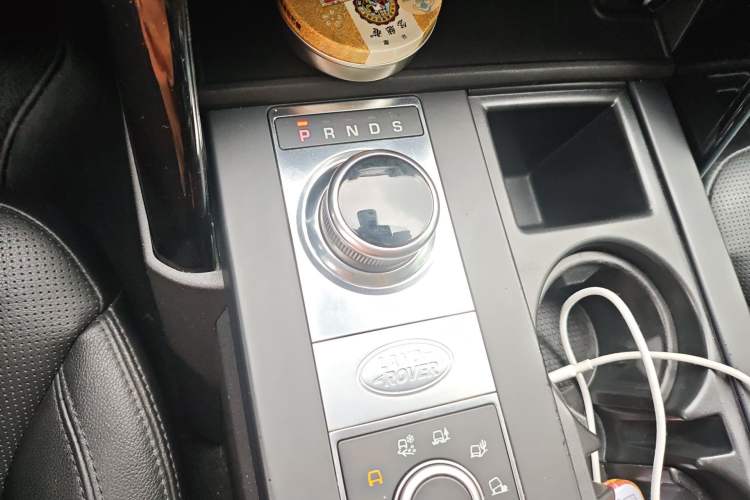 Used Land Rover Discovery 2018 3.0 SC V6 SE