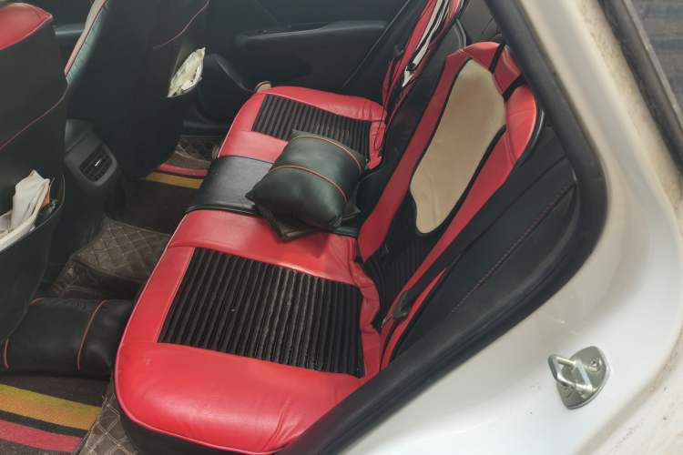 Used Chevrolet Monza 2019 320T Manual Xinxin Edition China VI Left Rear Seat