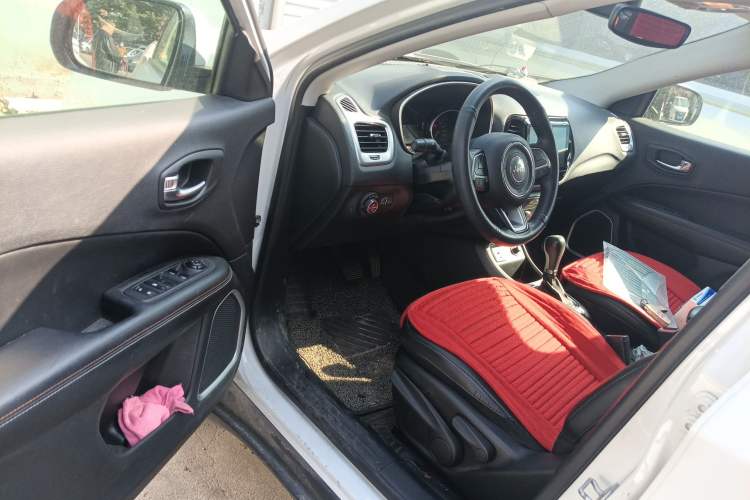 Used Jeep Compass 2017 200T Automatic Enjoyment Version