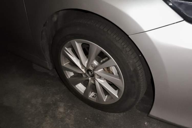 Used Toyota Camry 2021 2.0G Luxury Edition
