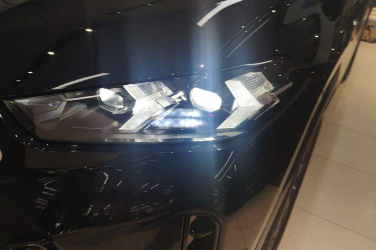 Used BMW X6 2023 xDrive30i M Sport Package