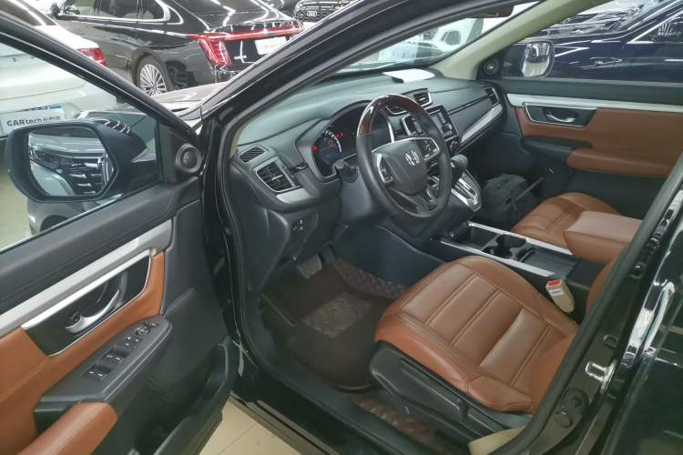 Used Honda CR-V 2021 240TURBO CVT 2WD Comfort Version
