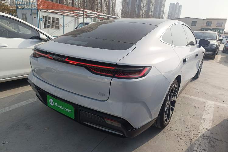 Used Geely Galaxy E8 2025 700 km Long-Range Intelligent Driving Version