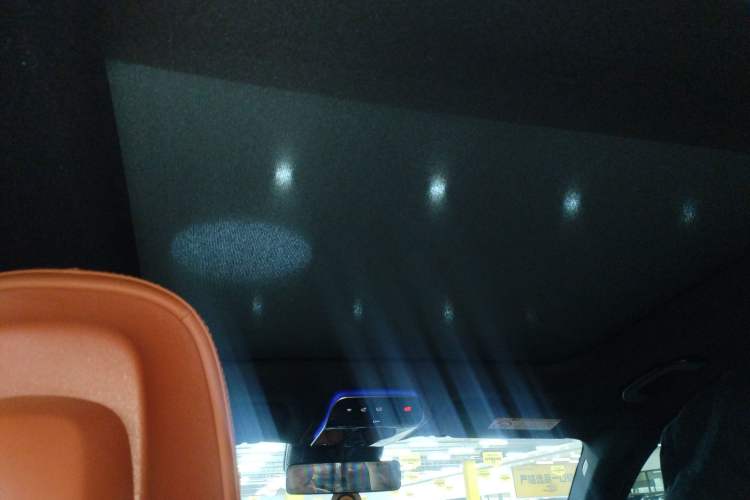 Used Mercedes-Benz GLC 2024 GLC 300 L 4MATIC Dynamic Edition 5-seater Headliner