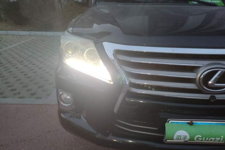 Used Lexus LX 2013 570