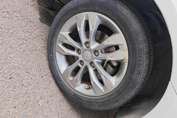 Used Geely Auto Emgrand 2016 Sedan 1.5L CVT Upward Version