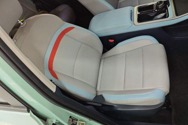 Used AION Y 2022 70 Intelligent Edition Lithium Iron Phosphate