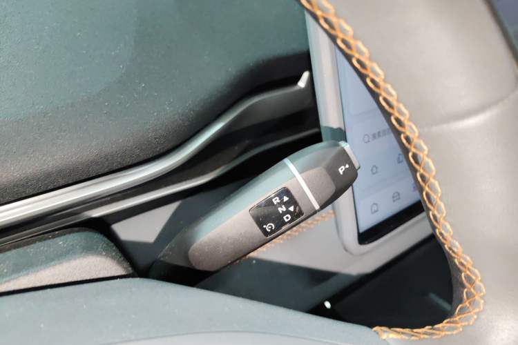 Used Deepal S05 2024 510Max Pure Electric Version Gear Lever