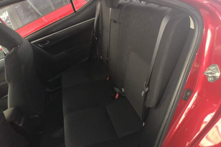 Used Toyota Levin 2017 Revised 185T CVT Elite Edition China V Standard Left Rear Seat