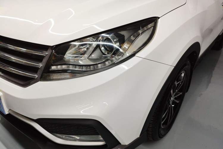 Used Dongfeng Fengon 580 2018 1.5T CVT Luxury Model Left Front Headlight