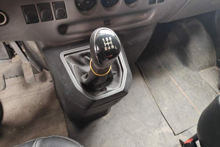 Used JMC Transit 2017 2.8T Commercial Version Long Wheelbase Mid-Roof 6/7/8-Seater JX493
