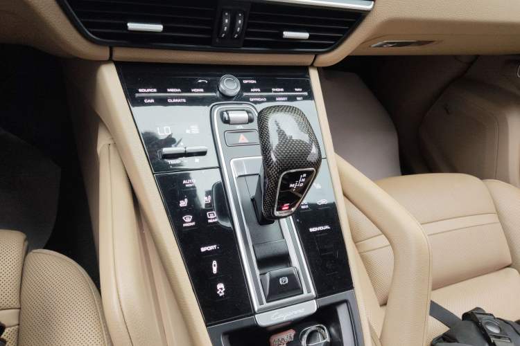 Used Porsche Cayenne 2018 Cayenne 3.0T Gear Lever