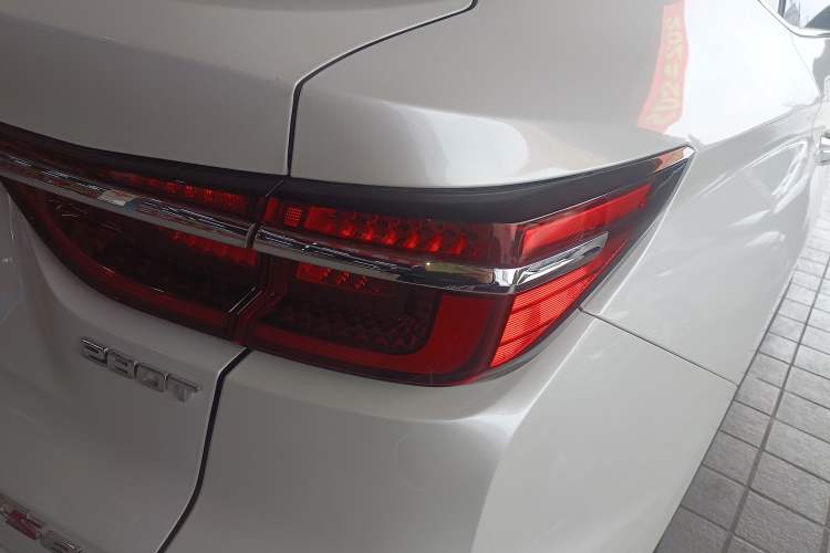 Used CHANGAN CS85 COUPE 2019 1.5T DCT Version China VI Standard
