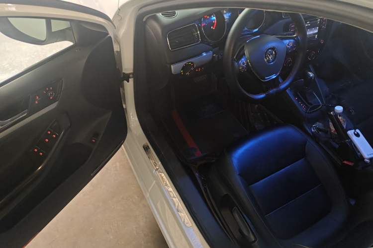 Used Volkswagen Sagitar 2018 1.6L Automatic Comfort Model
