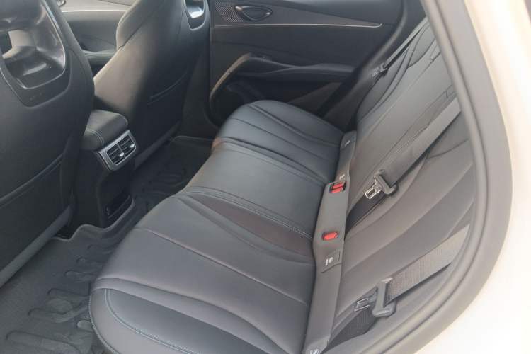 Used BYD Seal 06 New Energy 2025 DM-i Smart Drive 120KM Prestige Model
