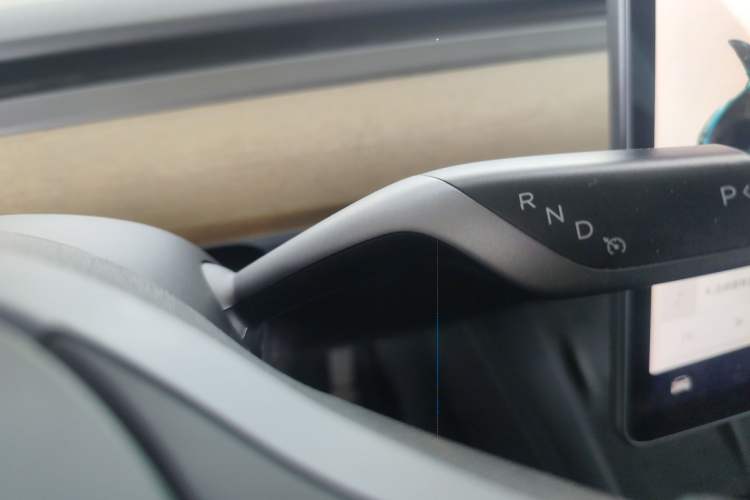 Used Tesla Model Y 2022 Rear-Wheel-Drive Version
