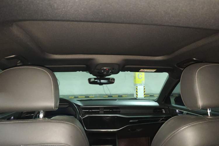 Used Audi A6L 2019 40 TFSI Luxury Dynamic Model Headliner