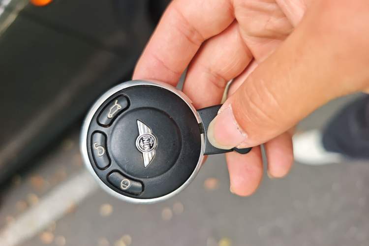 Used MINI 2009 1.6L COOPER CABRIO
