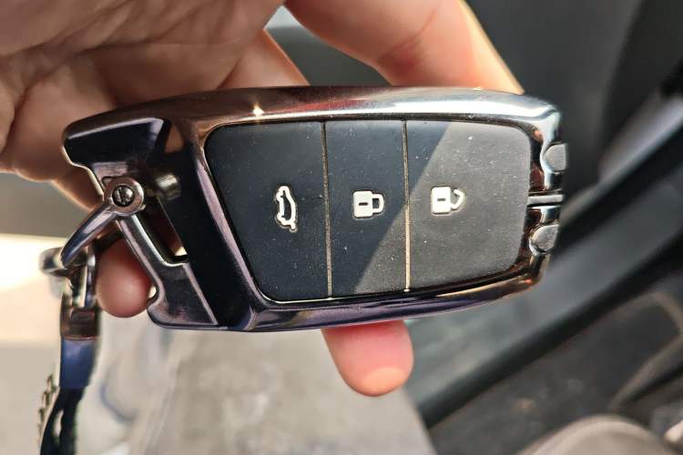 Used Baojun RC-6 2019 1.5T Manual 24-Hour Online Luxury Version
