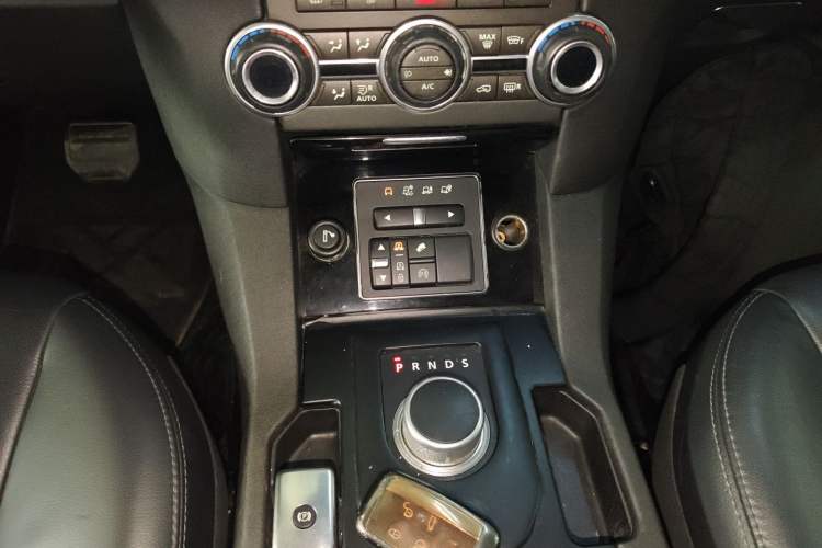 Used Land Rover Discovery 2014 3.0 SC V6 HSE
