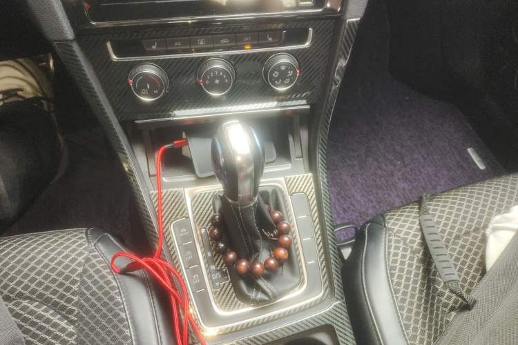 Used Volkswagen Golf 2016 1.4TSI Automatic R-Line