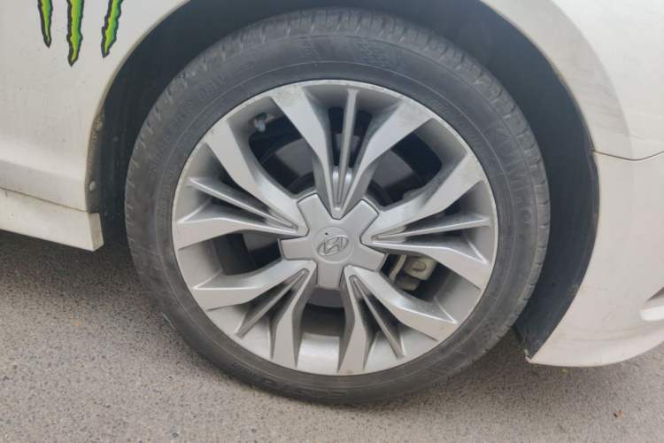 Used Hyundai Sonata 2015 1.6T GLX Advanced Model
